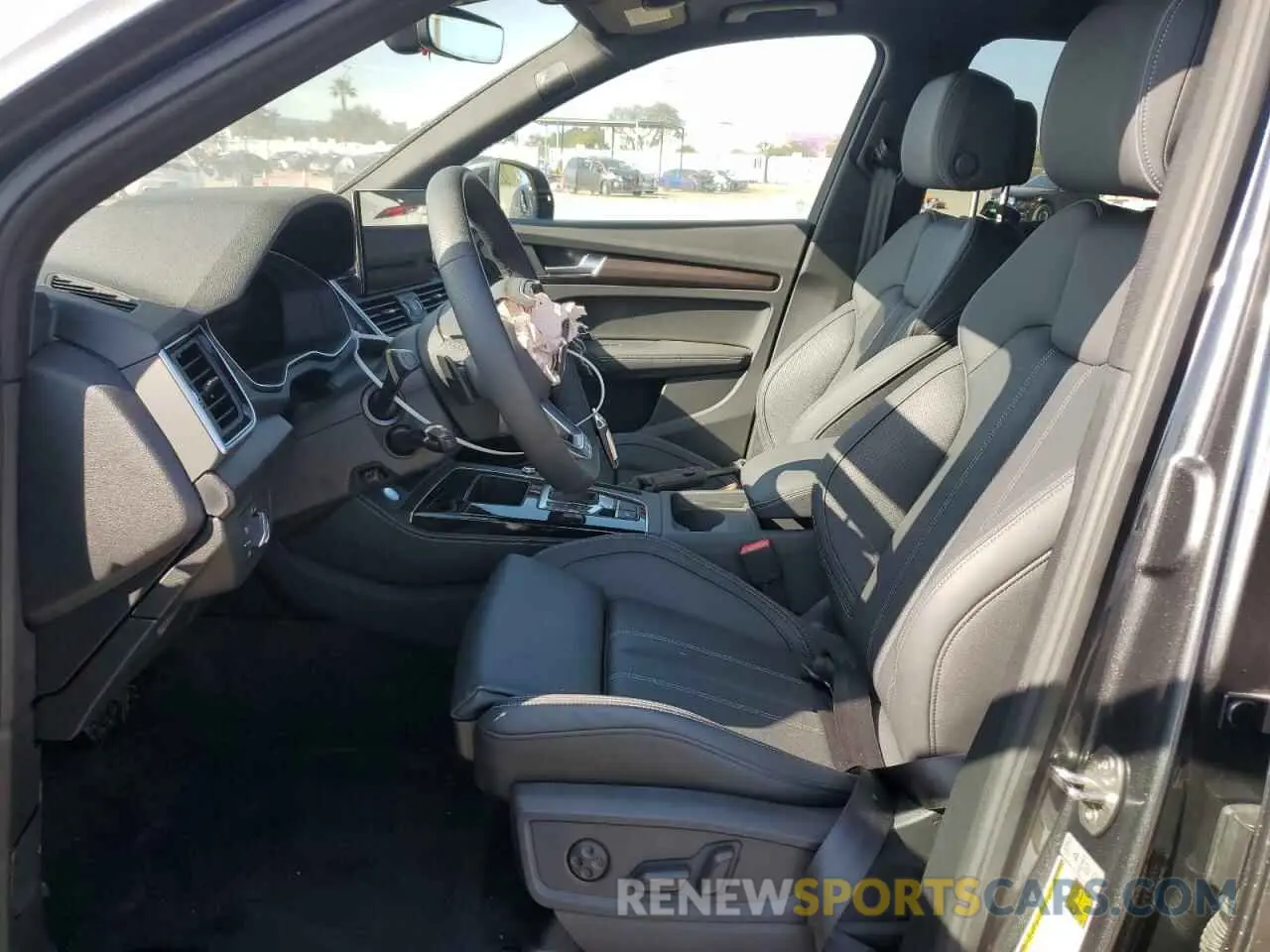 7 Photograph of a damaged car WA1E2AFY3R2102696 AUDI Q5 2024