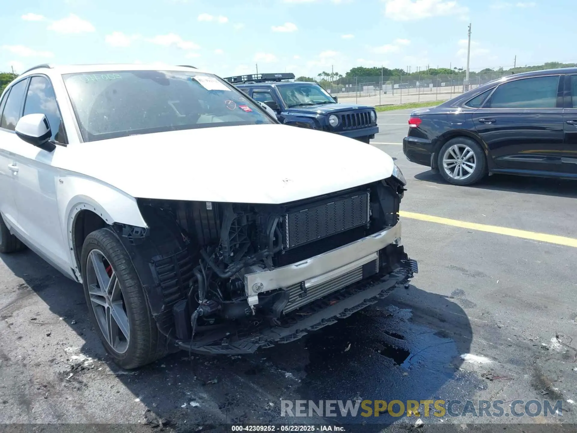 12 Photograph of a damaged car WA1E2AFY4R2036143 AUDI Q5 2024