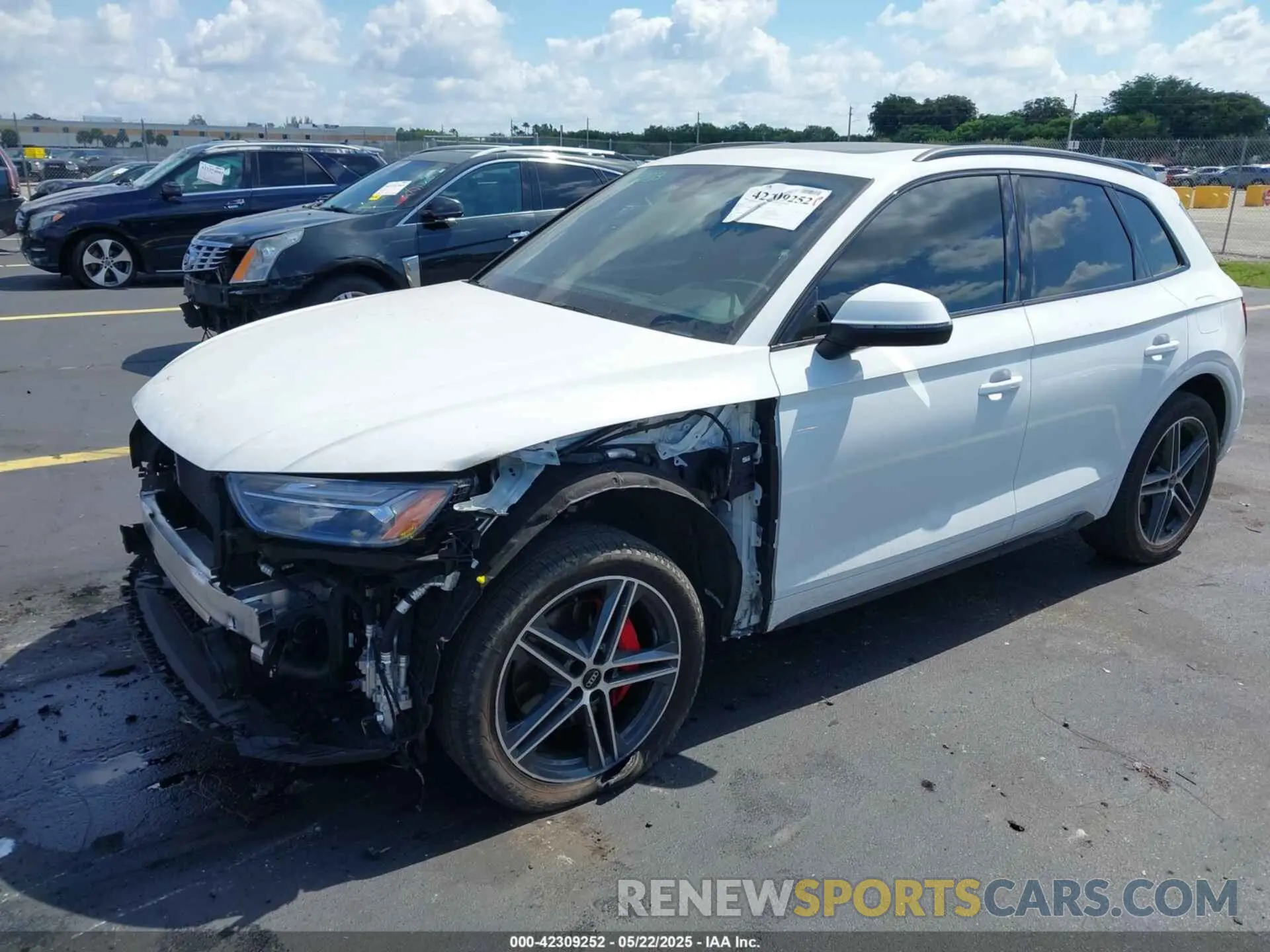 2 Photograph of a damaged car WA1E2AFY4R2036143 AUDI Q5 2024
