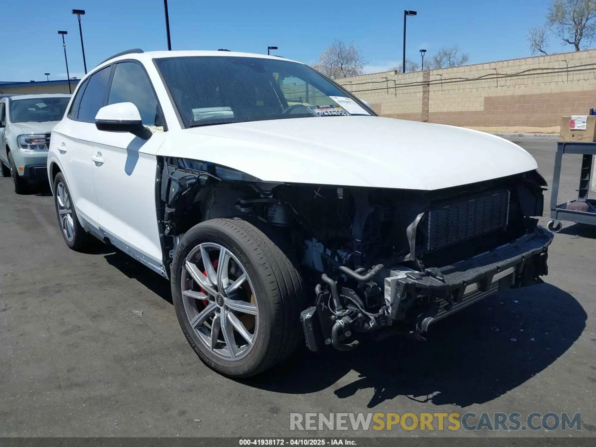 1 Photograph of a damaged car WA1E2AFY5R2043487 AUDI Q5 2024