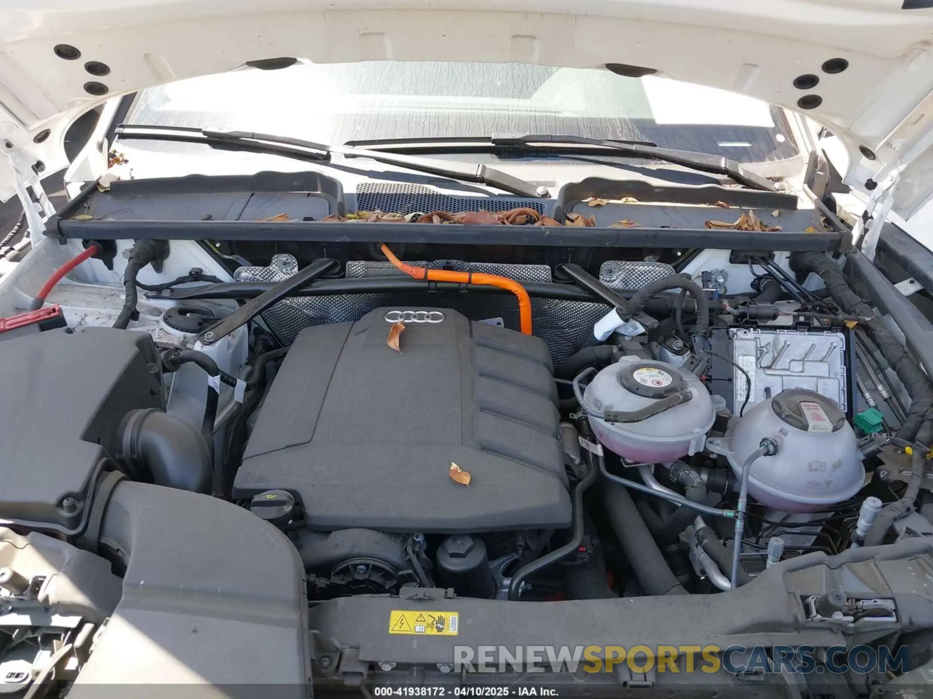 10 Photograph of a damaged car WA1E2AFY5R2043487 AUDI Q5 2024