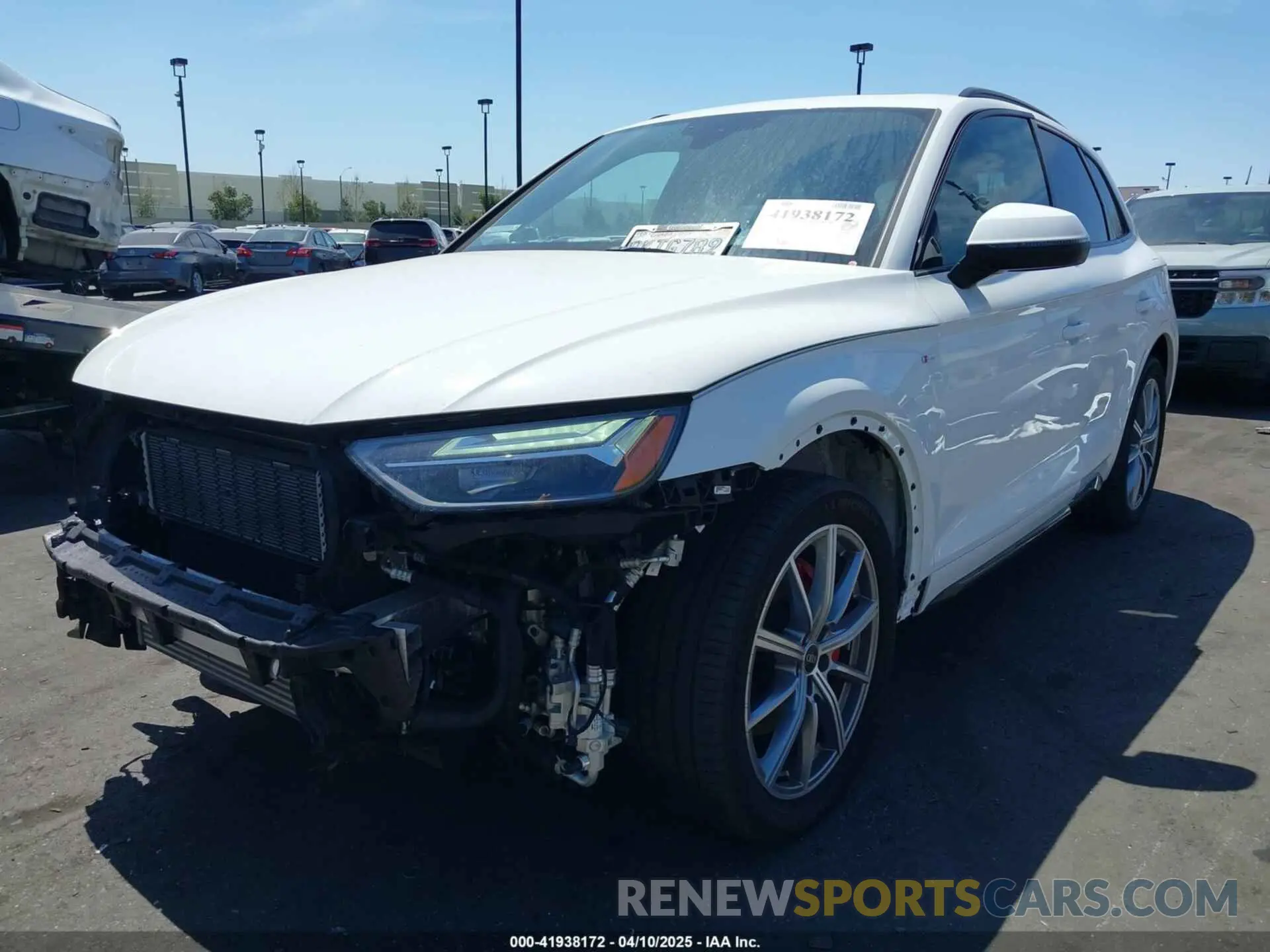 2 Photograph of a damaged car WA1E2AFY5R2043487 AUDI Q5 2024