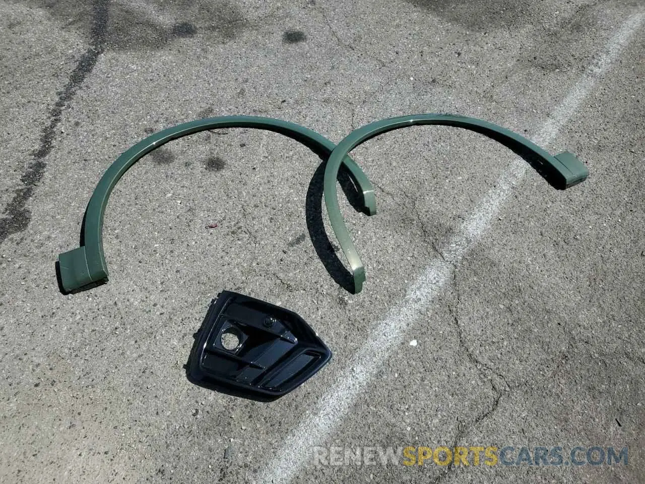 13 Photograph of a damaged car WA1E2AFY5R2086601 AUDI Q5 2024