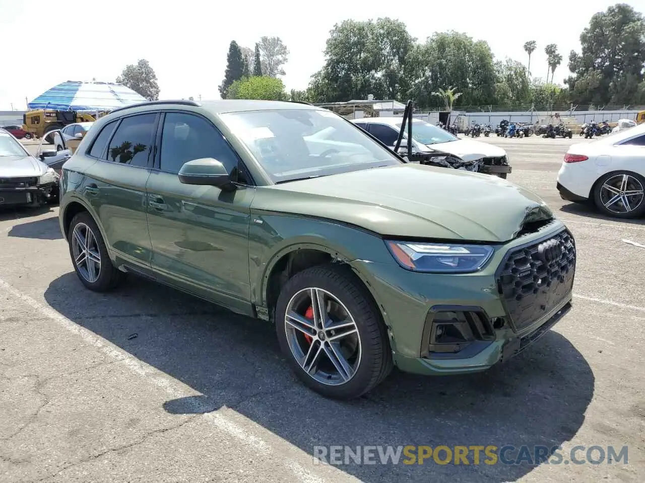 4 Photograph of a damaged car WA1E2AFY5R2086601 AUDI Q5 2024