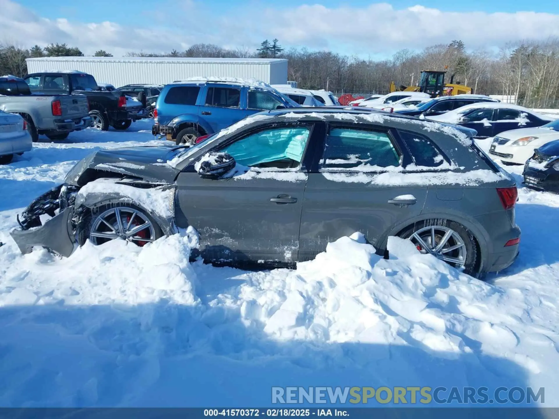 15 Photograph of a damaged car WA1E2AFY5R2138471 AUDI Q5 2024
