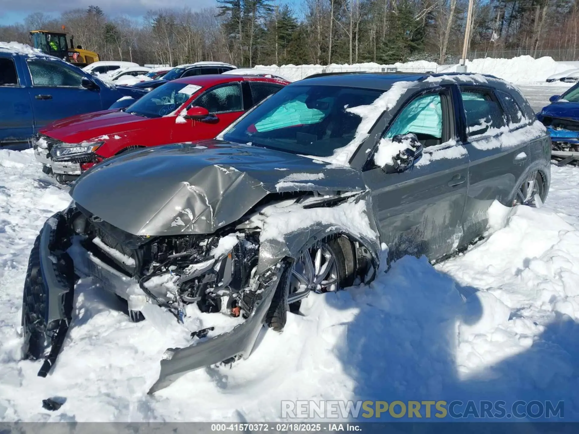 2 Photograph of a damaged car WA1E2AFY5R2138471 AUDI Q5 2024