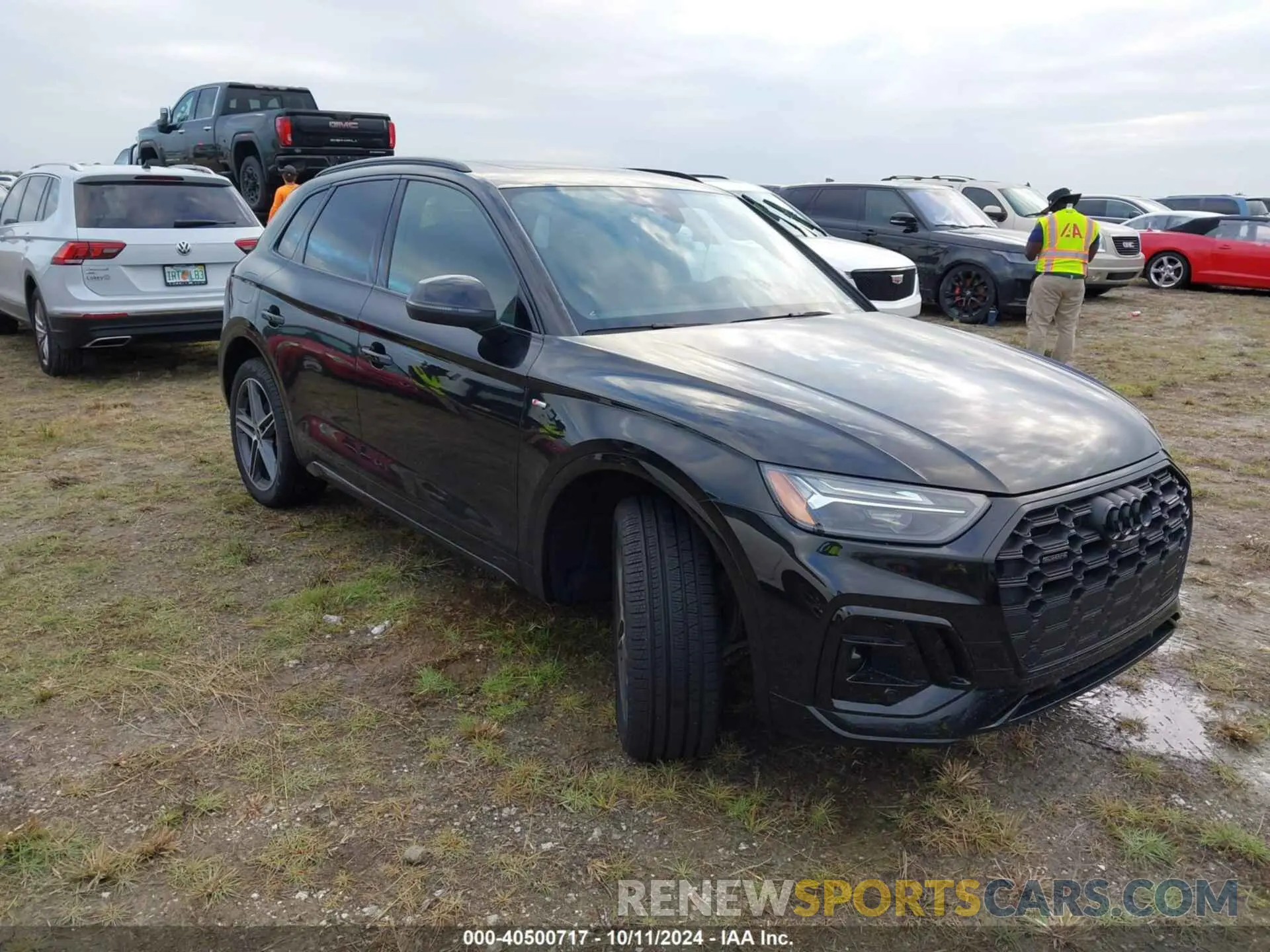 1 Photograph of a damaged car WA1E2AFY6R2061951 AUDI Q5 2024