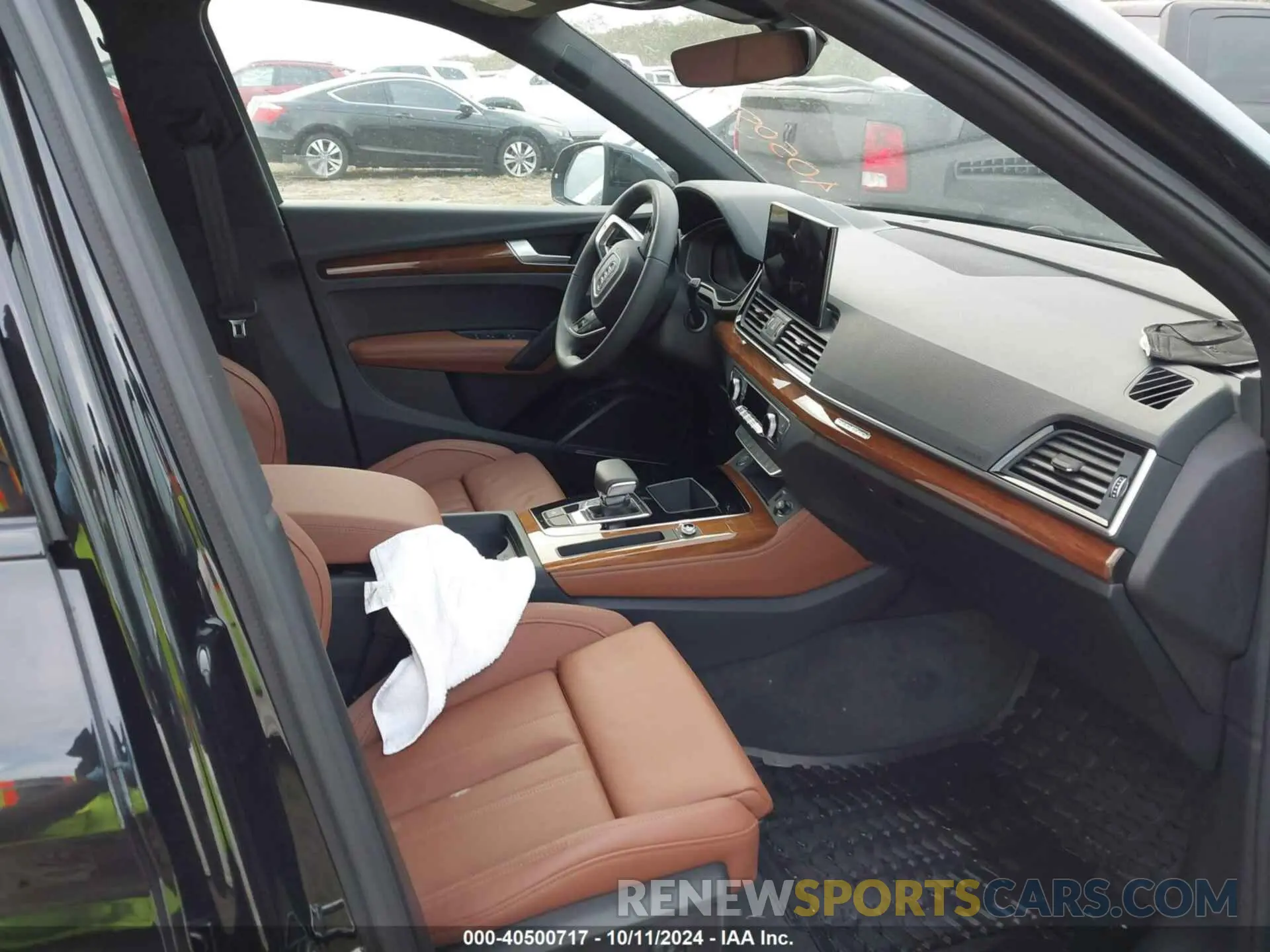 5 Photograph of a damaged car WA1E2AFY6R2061951 AUDI Q5 2024