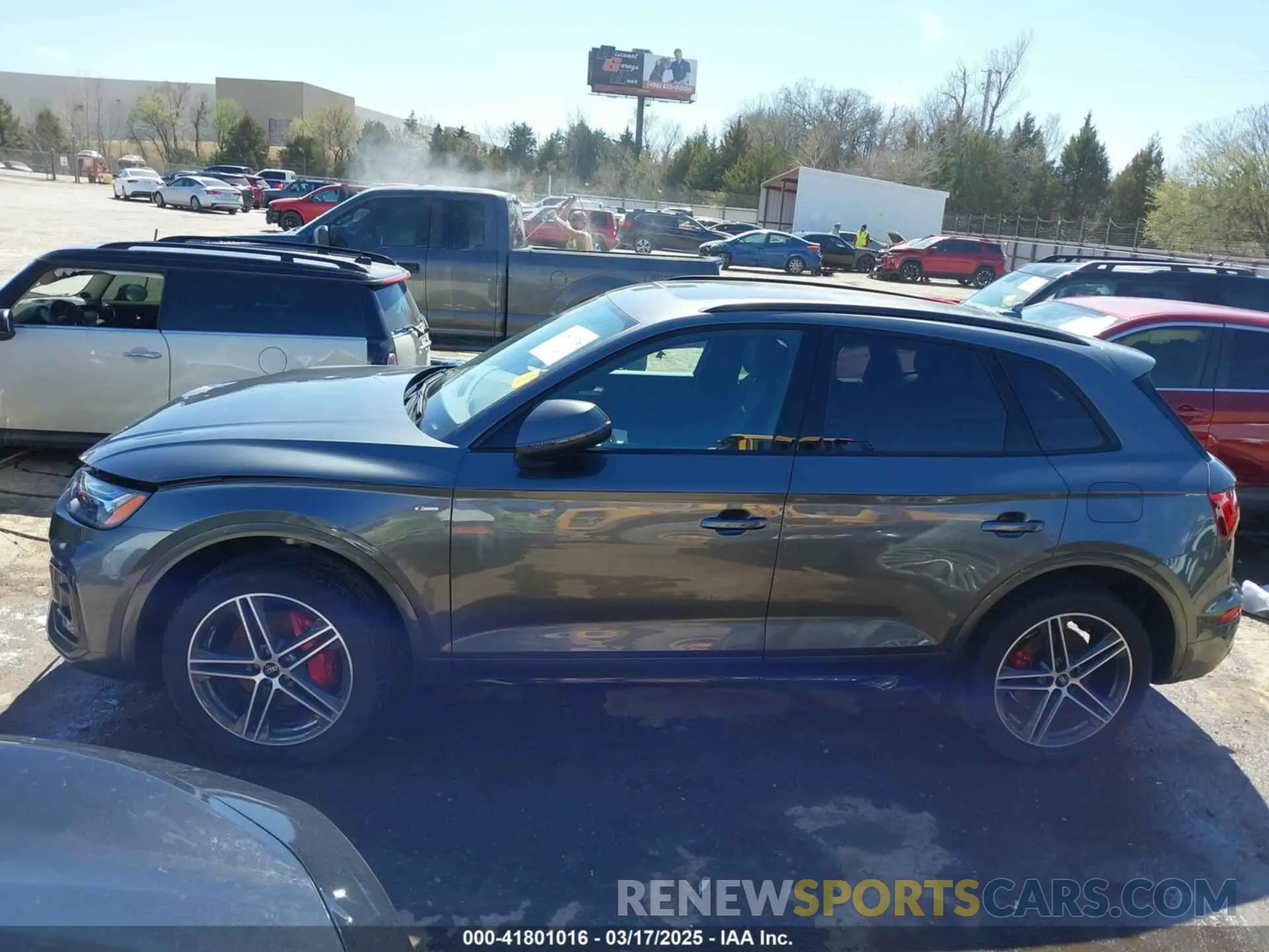 15 Photograph of a damaged car WA1E2AFY6R2149950 AUDI Q5 2024