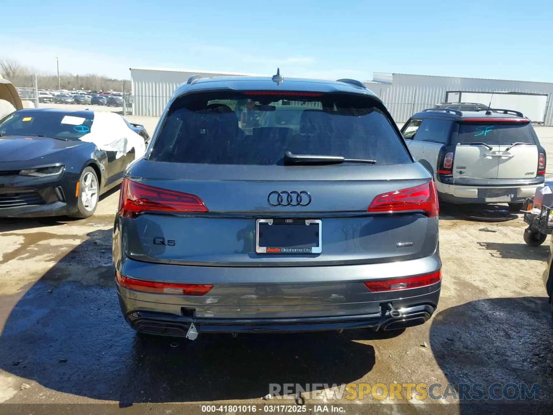 17 Photograph of a damaged car WA1E2AFY6R2149950 AUDI Q5 2024