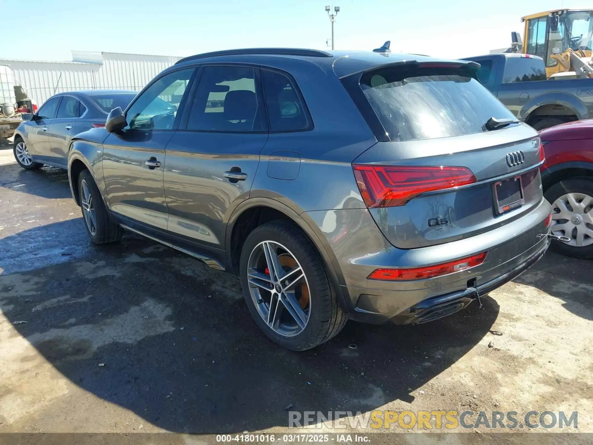 3 Photograph of a damaged car WA1E2AFY6R2149950 AUDI Q5 2024