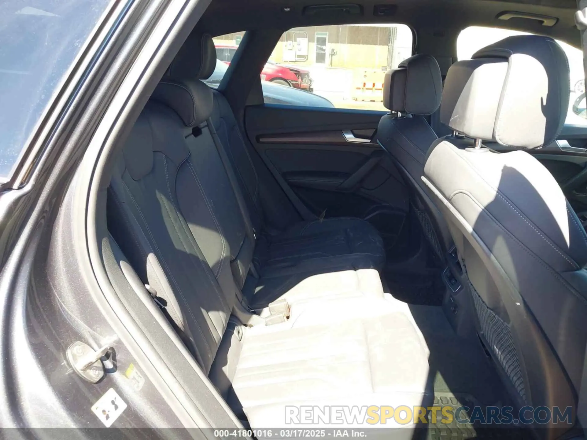 8 Photograph of a damaged car WA1E2AFY6R2149950 AUDI Q5 2024