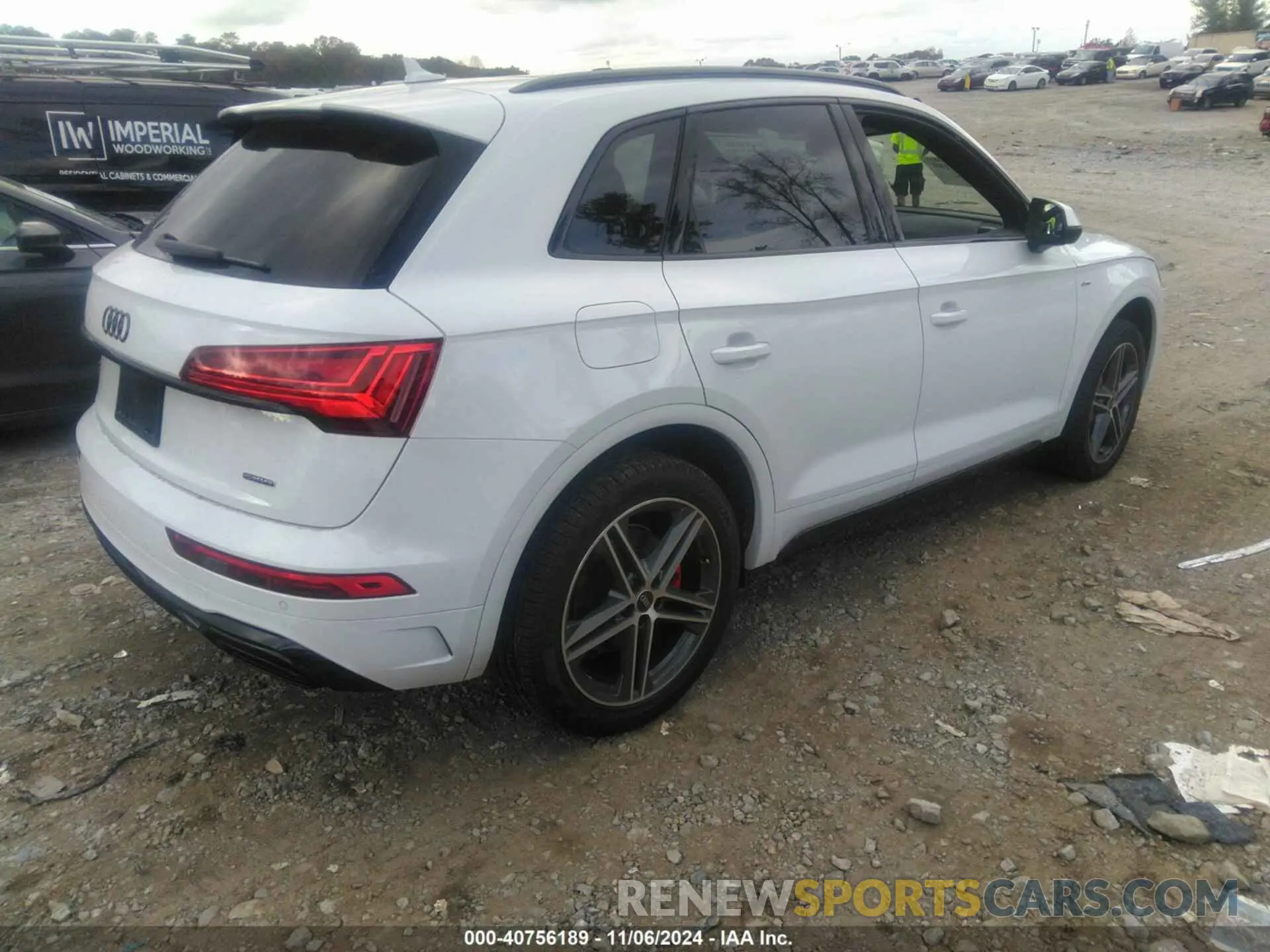 4 Photograph of a damaged car WA1E2AFY7R2015710 AUDI Q5 2024