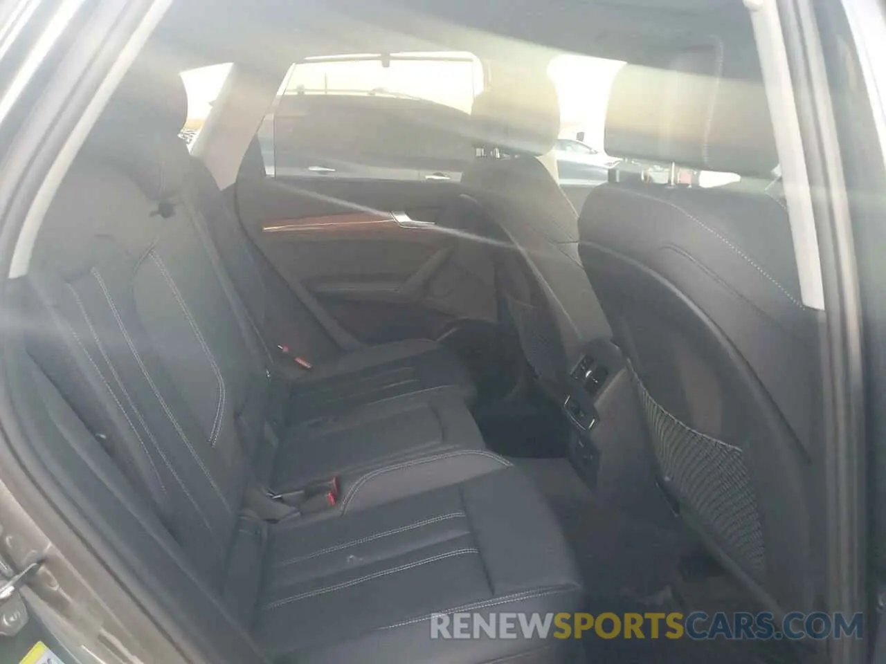 11 Photograph of a damaged car WA1E2AFY7R2088303 AUDI Q5 2024