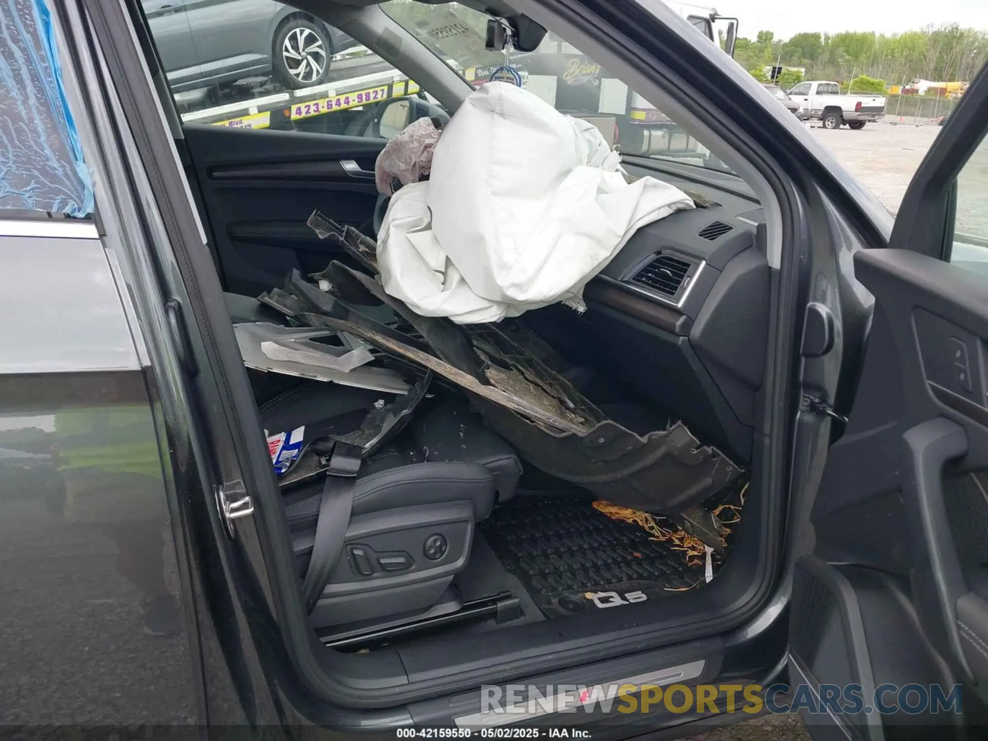 5 Photograph of a damaged car WA1E2AFY7R2150931 AUDI Q5 2024