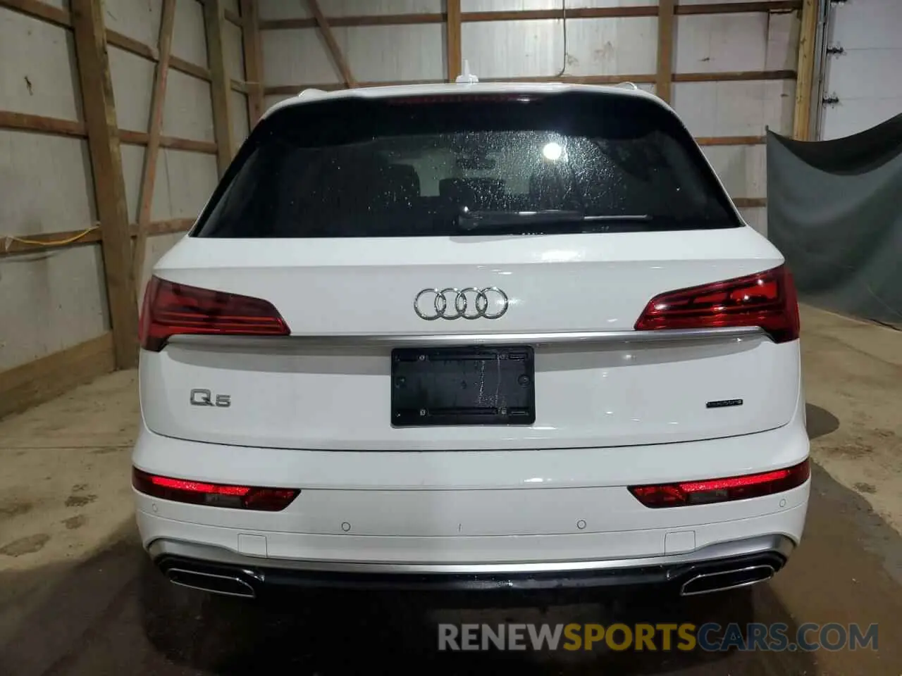 6 Photograph of a damaged car WA1EAAFY0R2033730 AUDI Q5 2024