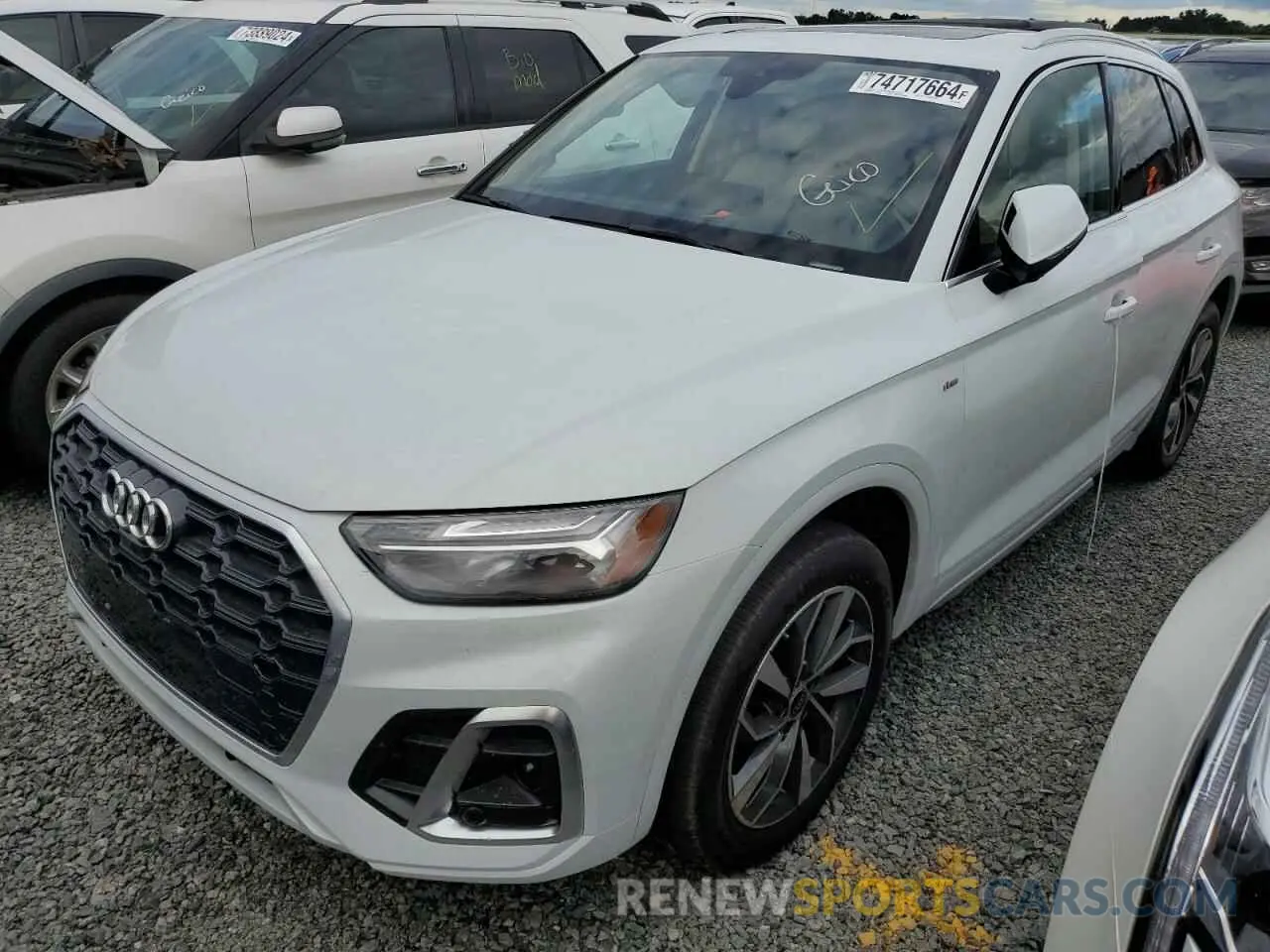 1 Photograph of a damaged car WA1EAAFY1R2005399 AUDI Q5 2024