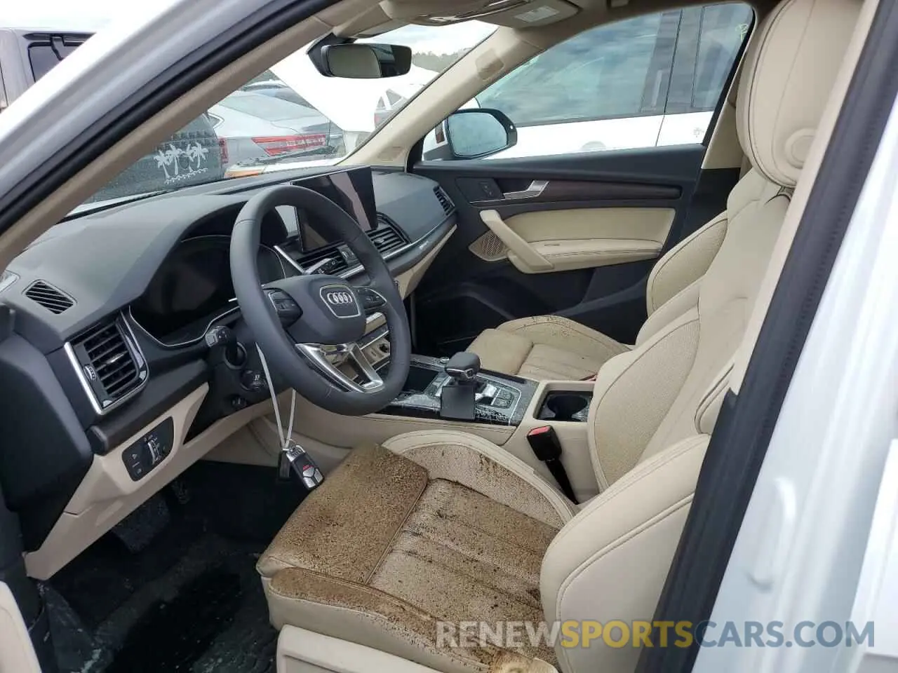 7 Photograph of a damaged car WA1EAAFY1R2005399 AUDI Q5 2024