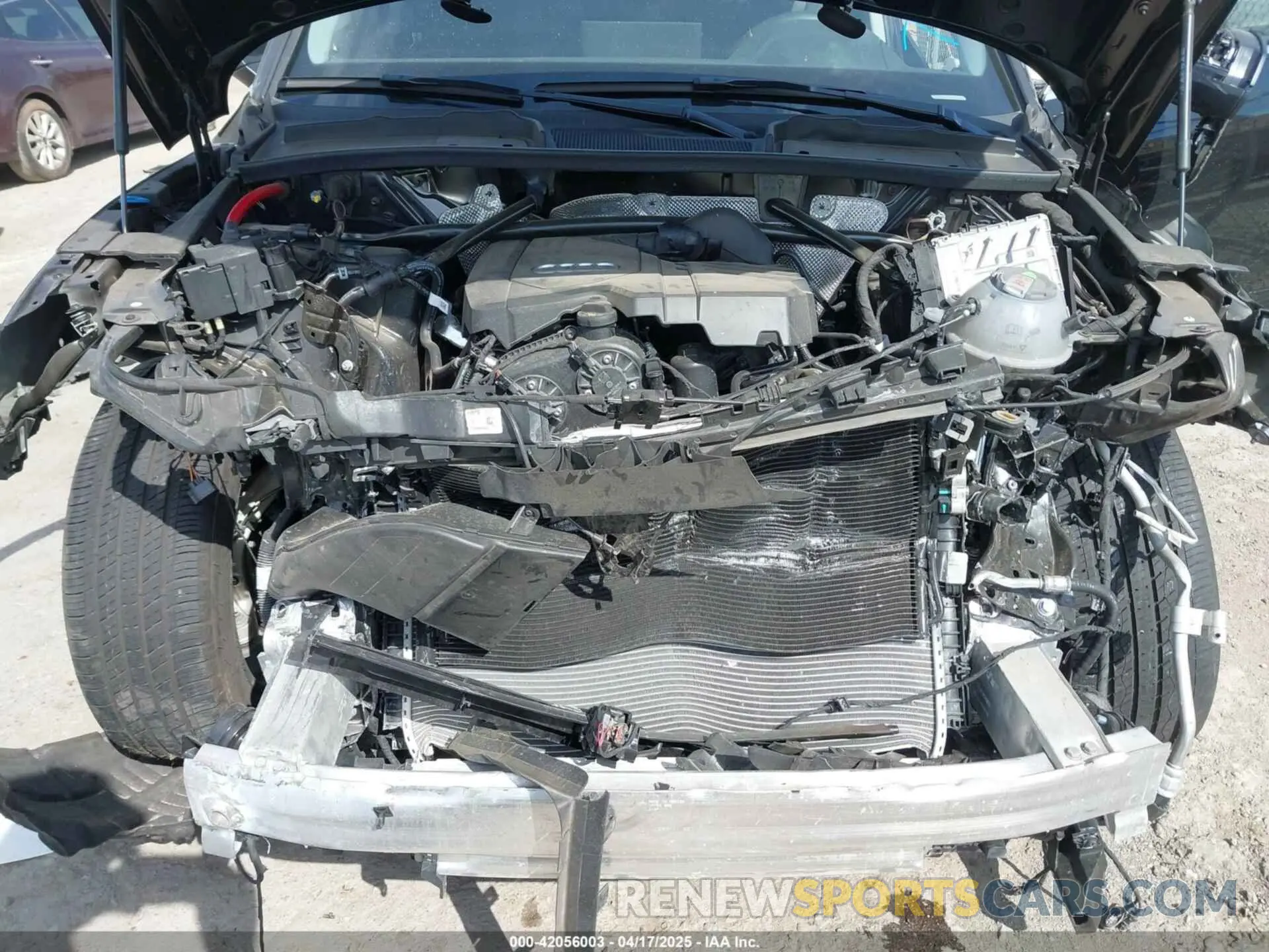 10 Photograph of a damaged car WA1EAAFY1R2037060 AUDI Q5 2024
