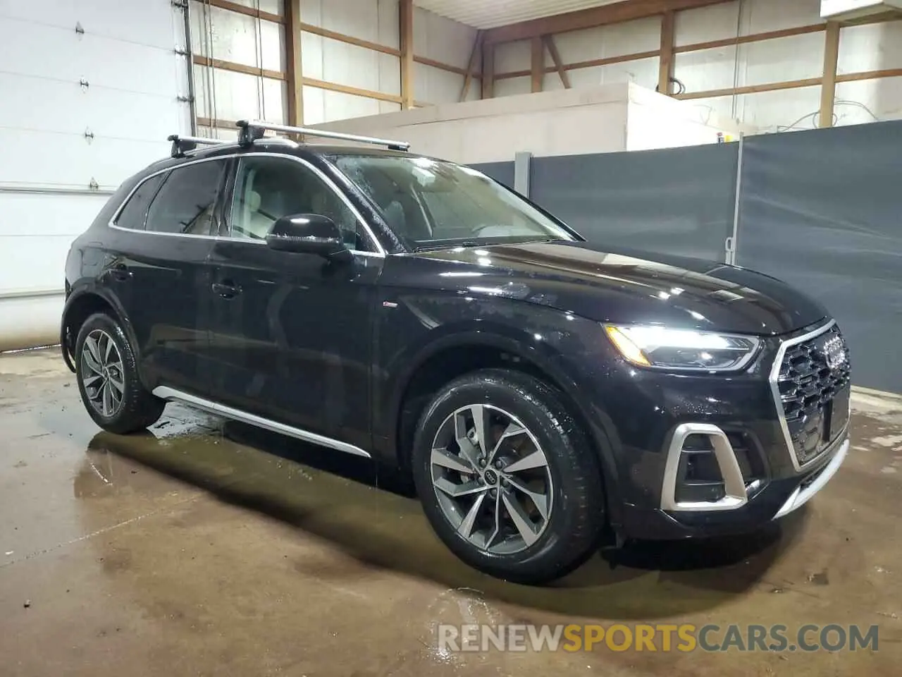 4 Photograph of a damaged car WA1EAAFY1R2068826 AUDI Q5 2024