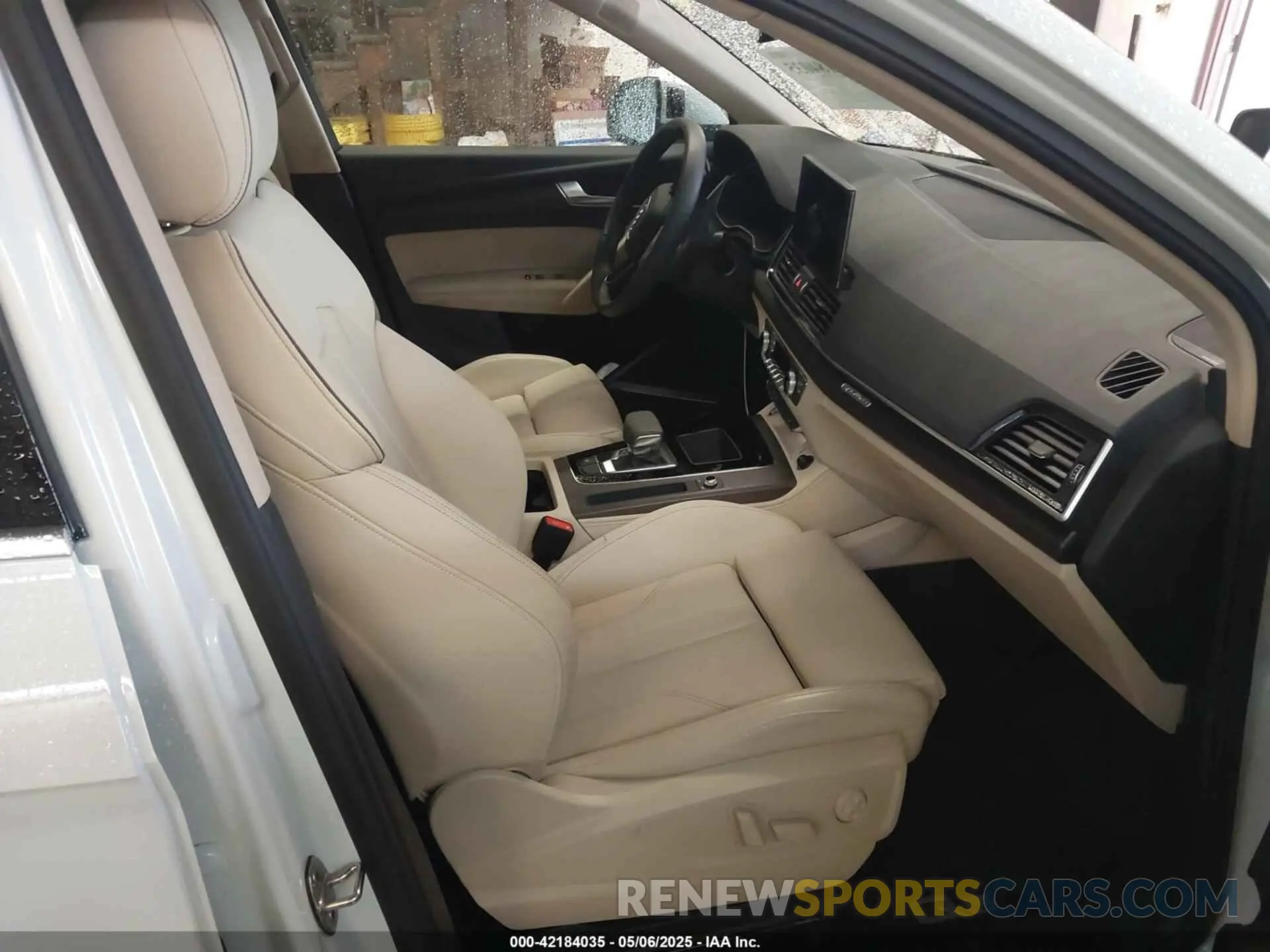 5 Photograph of a damaged car WA1EAAFY2R2003497 AUDI Q5 2024