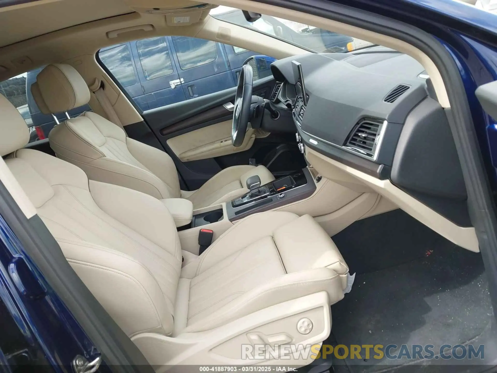 5 Photograph of a damaged car WA1EAAFY2R2018050 AUDI Q5 2024