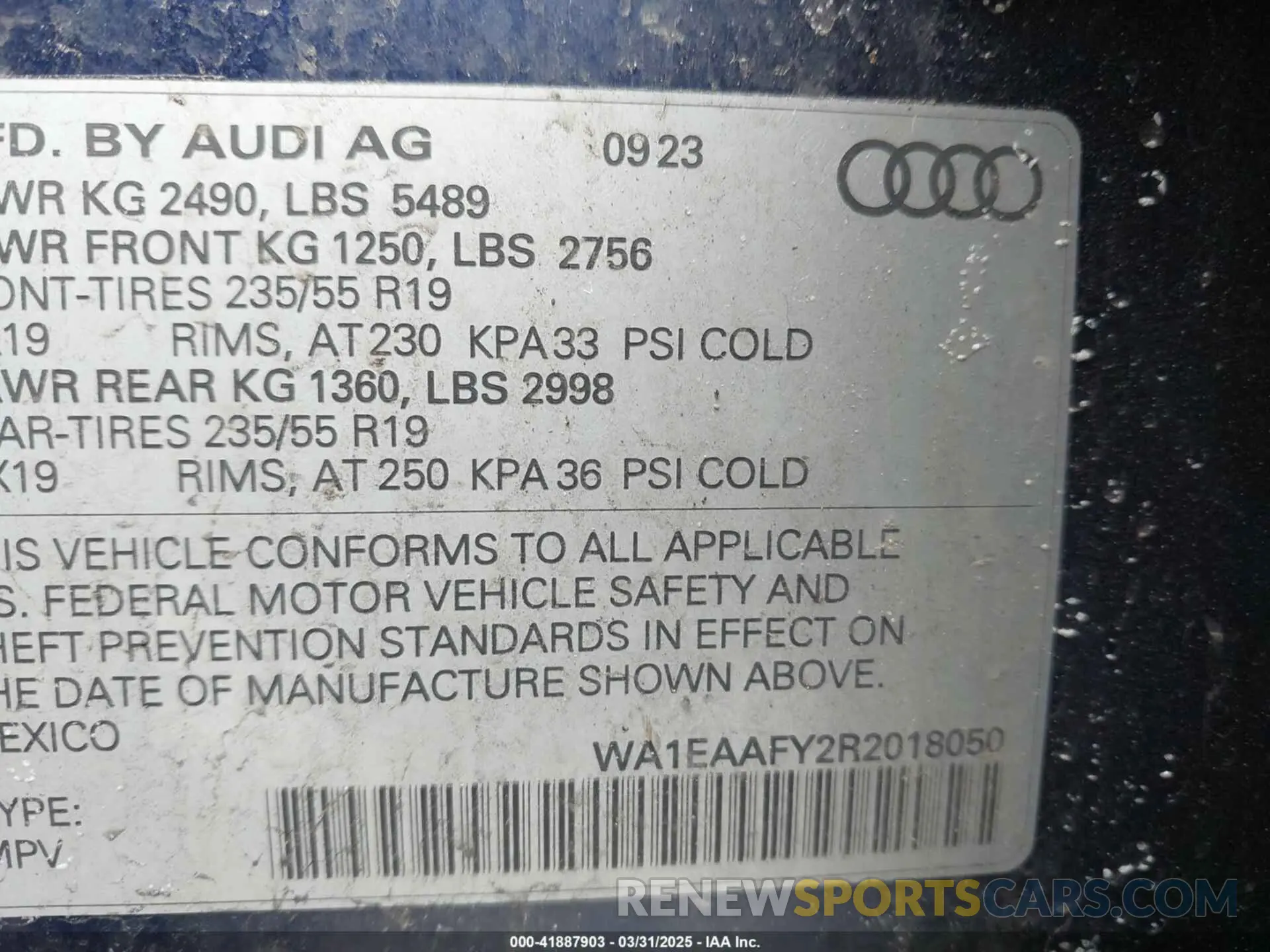 9 Photograph of a damaged car WA1EAAFY2R2018050 AUDI Q5 2024