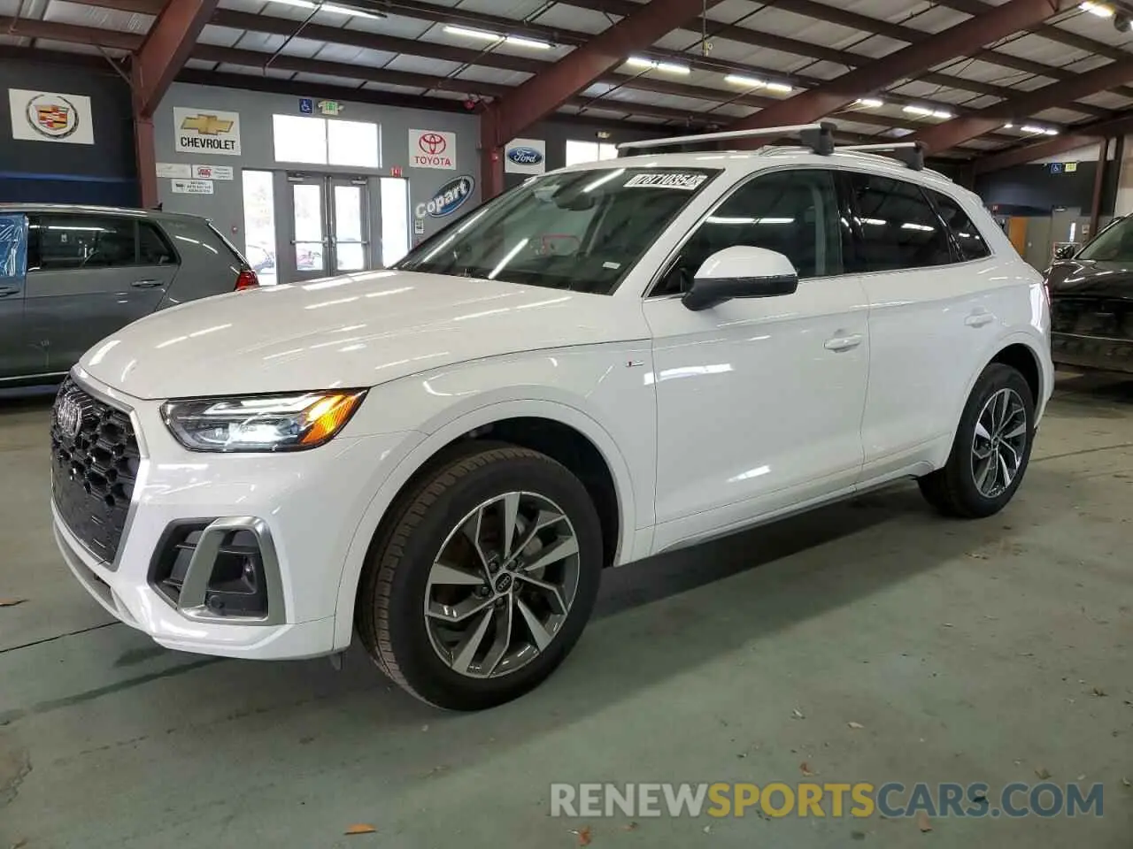 1 Photograph of a damaged car WA1EAAFY2R2030201 AUDI Q5 2024