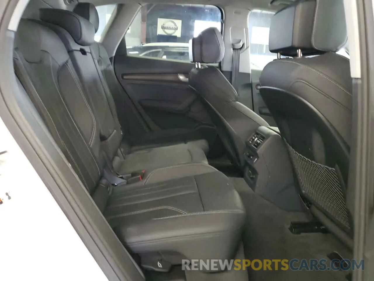 11 Photograph of a damaged car WA1EAAFY2R2030201 AUDI Q5 2024