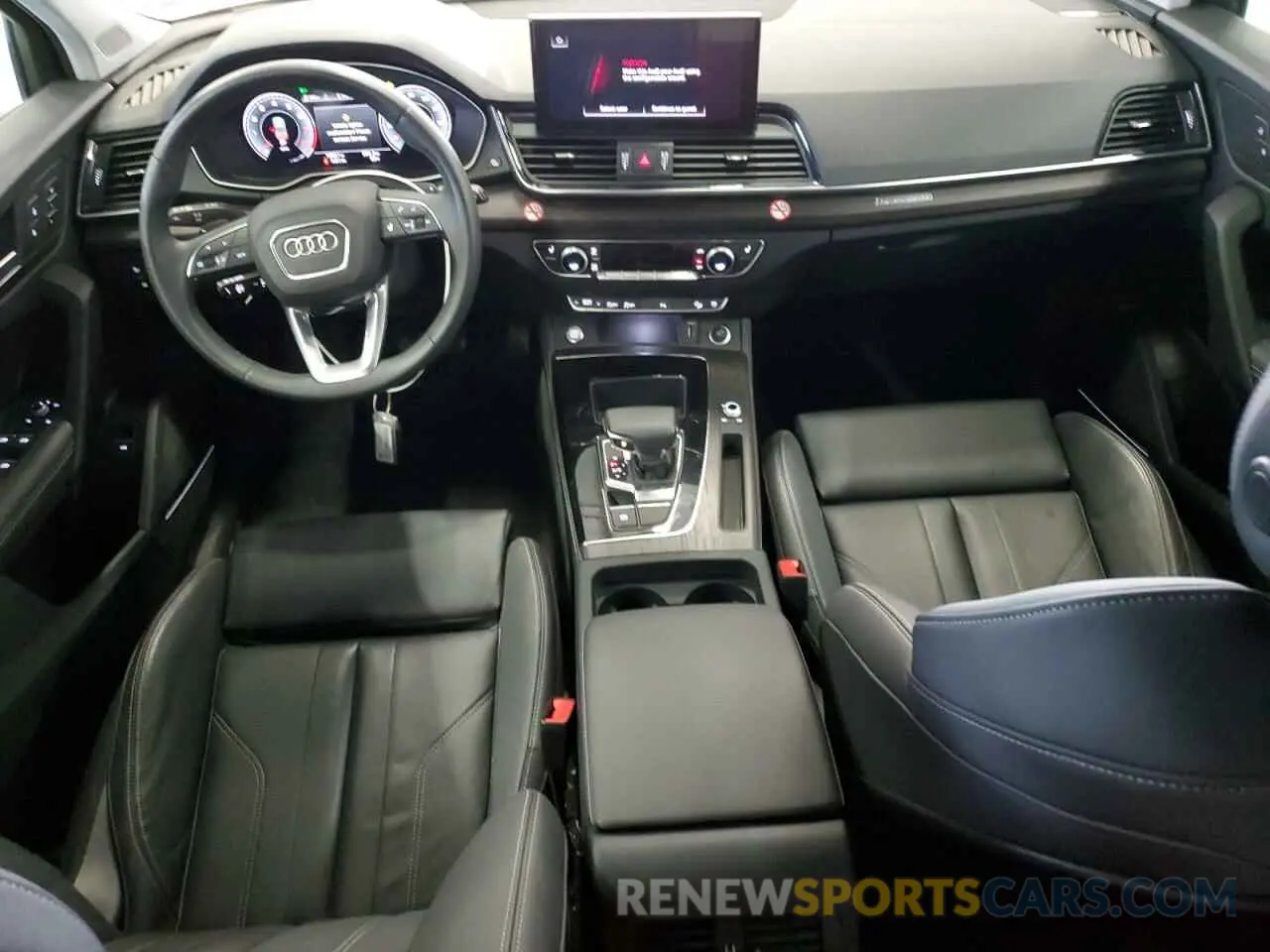 8 Photograph of a damaged car WA1EAAFY2R2030201 AUDI Q5 2024