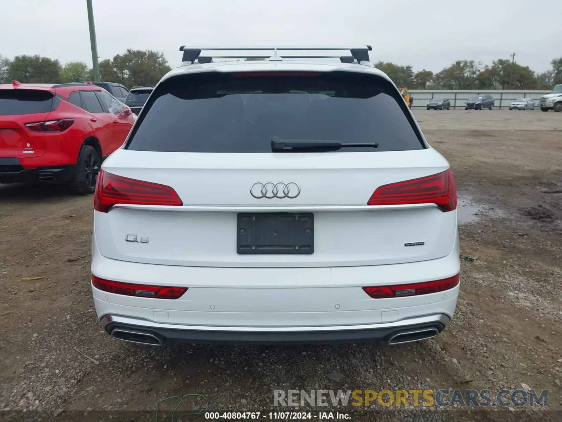 16 Photograph of a damaged car WA1EAAFY2R2032661 AUDI Q5 2024