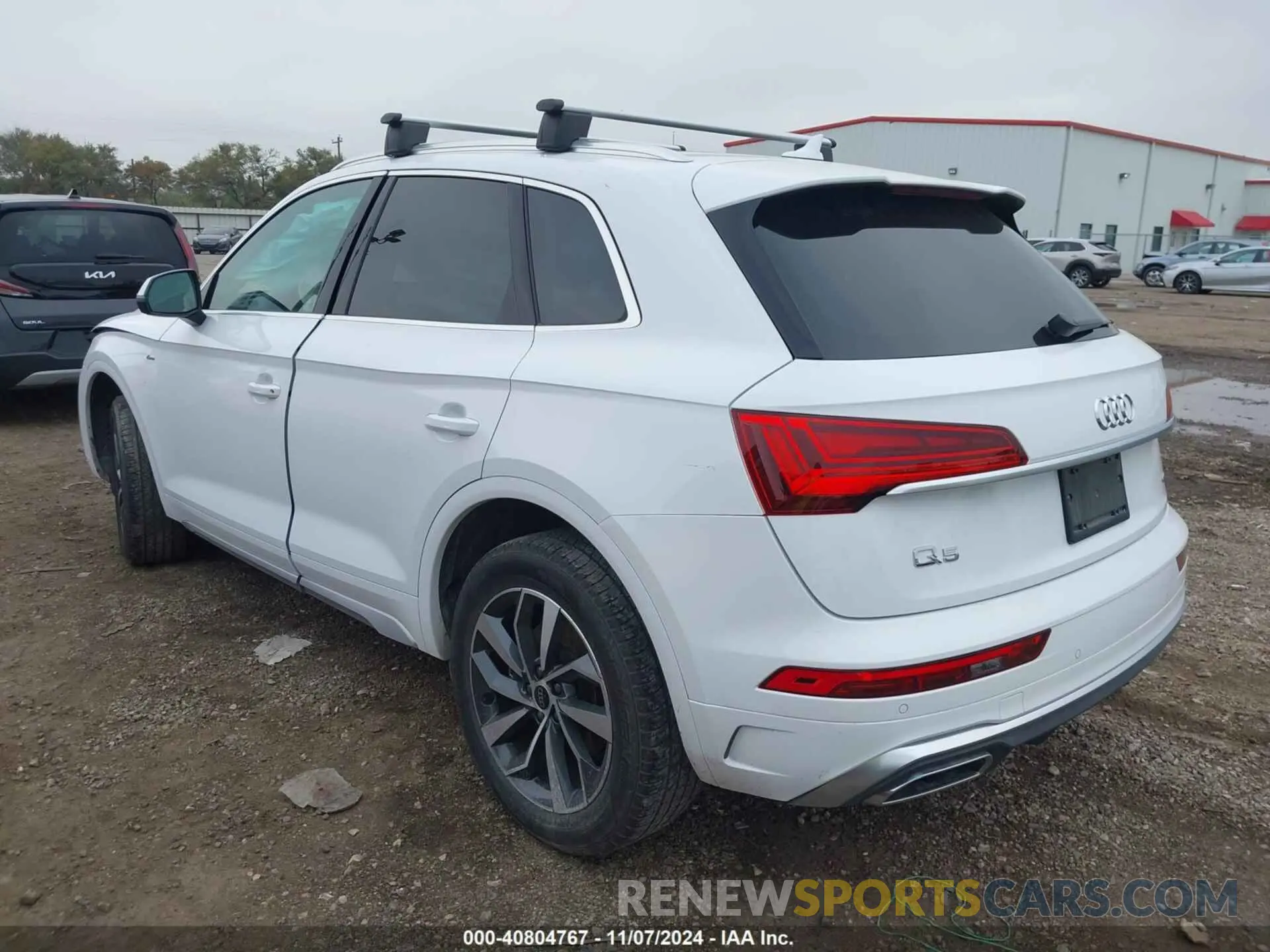 3 Photograph of a damaged car WA1EAAFY2R2032661 AUDI Q5 2024