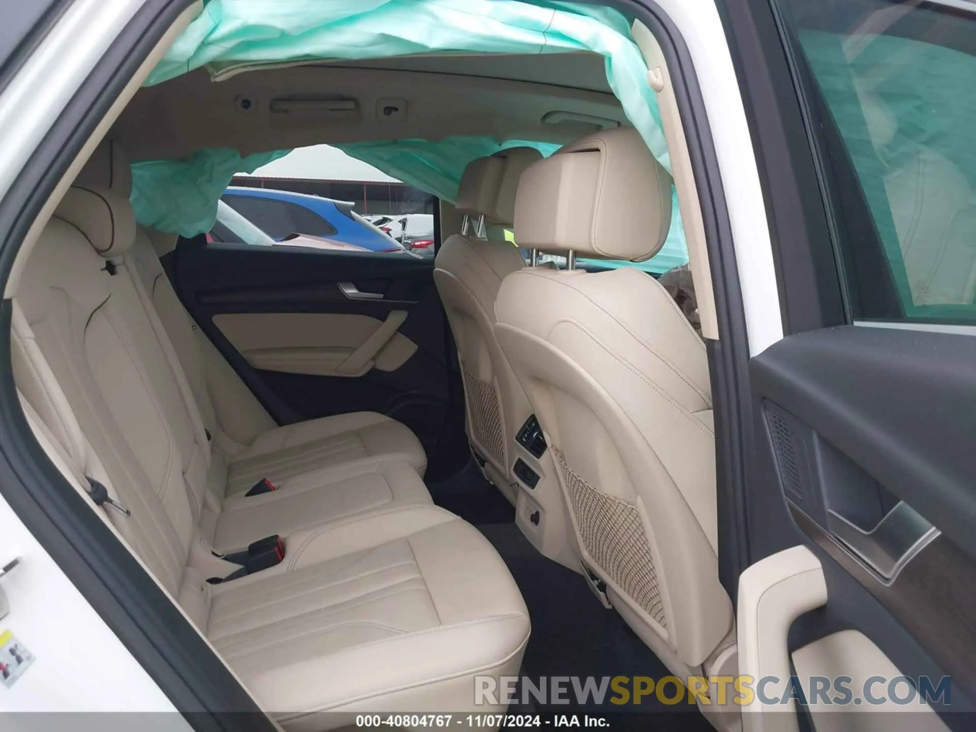 8 Photograph of a damaged car WA1EAAFY2R2032661 AUDI Q5 2024
