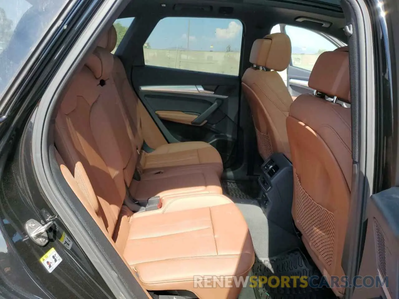 11 Photograph of a damaged car WA1EAAFY2R2037200 AUDI Q5 2024