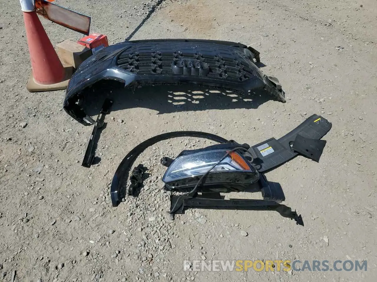 13 Photograph of a damaged car WA1EAAFY2R2037200 AUDI Q5 2024