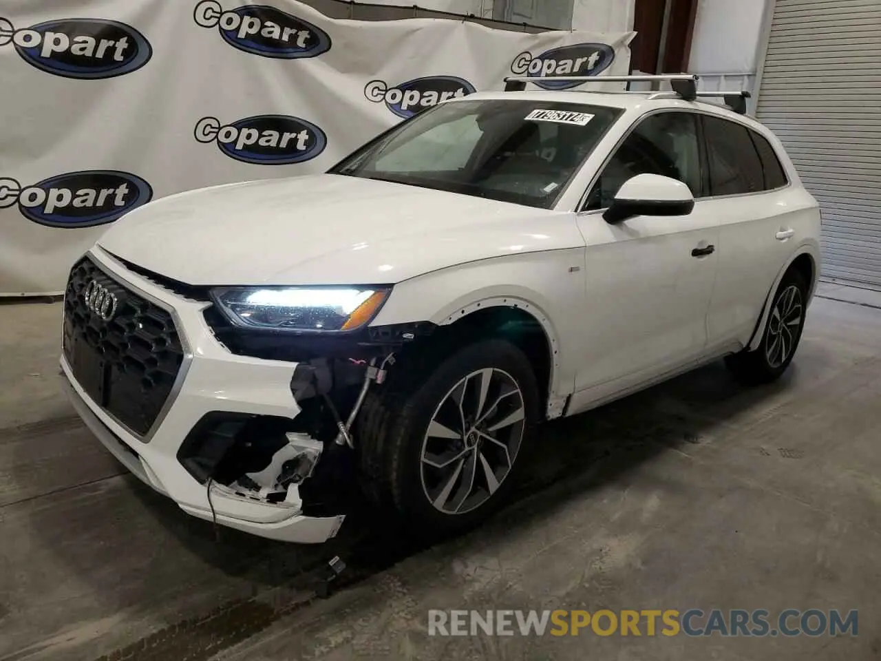 1 Photograph of a damaged car WA1EAAFY2R2070150 AUDI Q5 2024