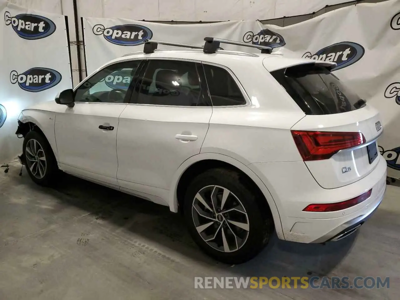 2 Photograph of a damaged car WA1EAAFY2R2070150 AUDI Q5 2024