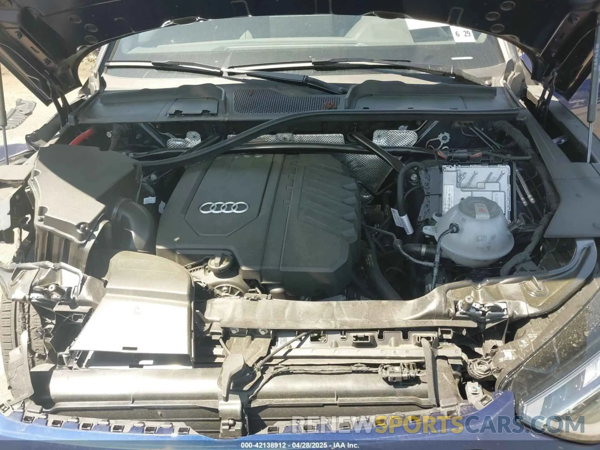 10 Photograph of a damaged car WA1EAAFY2R2096702 AUDI Q5 2024