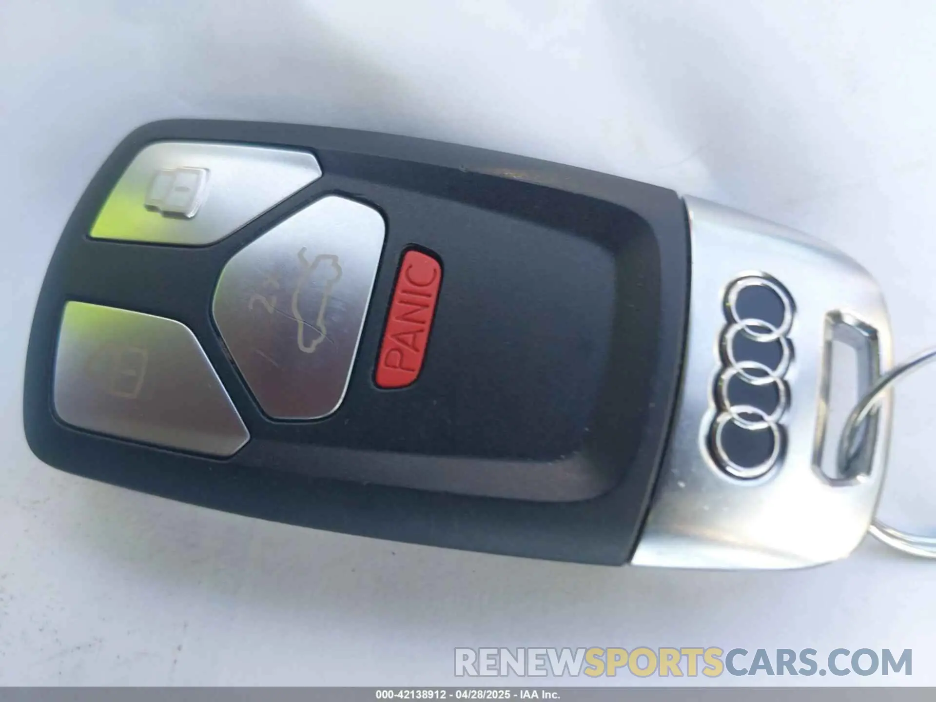 11 Photograph of a damaged car WA1EAAFY2R2096702 AUDI Q5 2024
