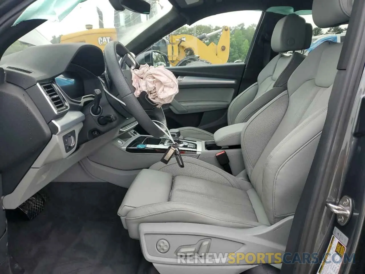 7 Photograph of a damaged car WA1EAAFY2R2145381 AUDI Q5 2024