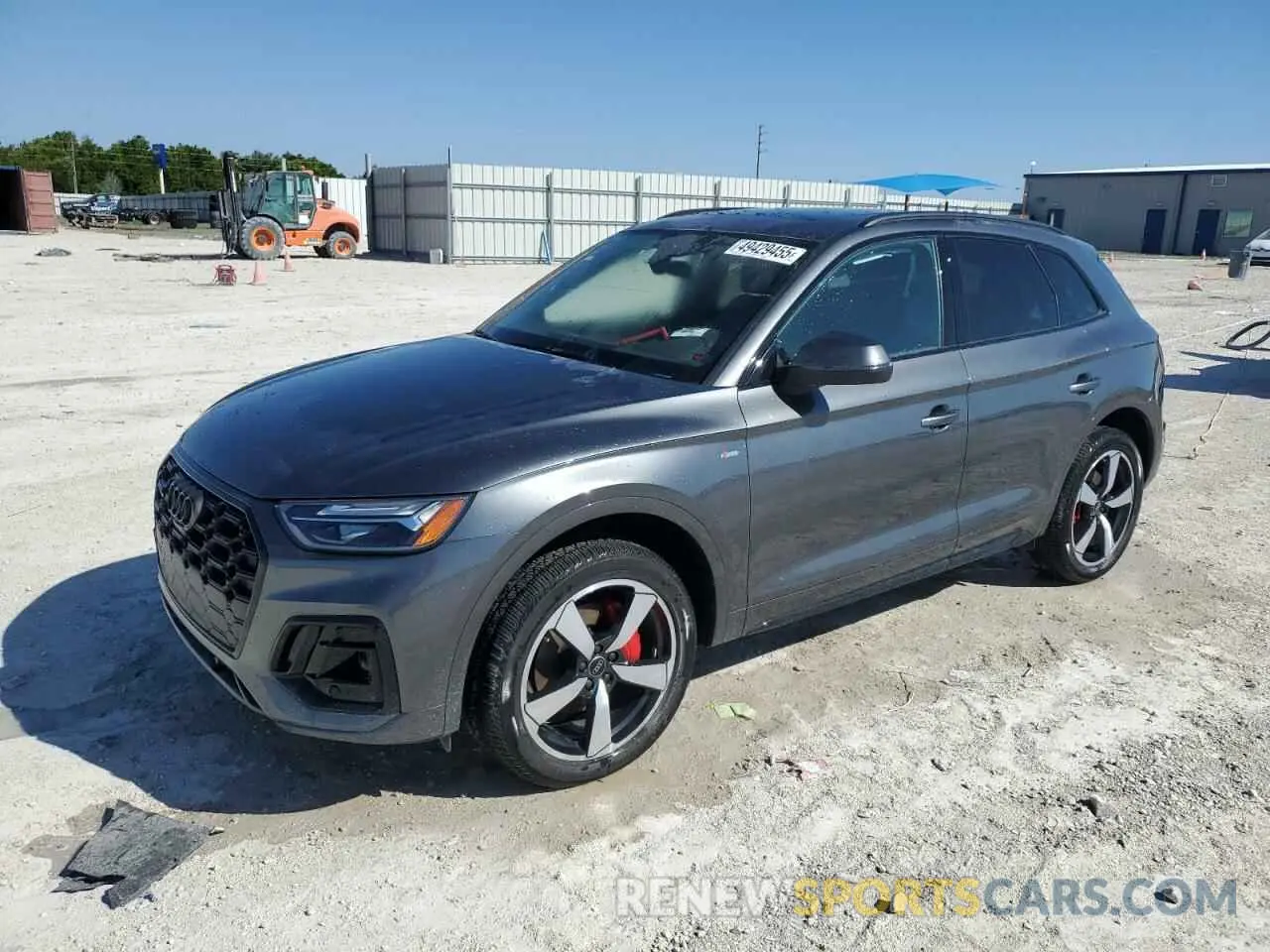 1 Photograph of a damaged car WA1EAAFY2R2150953 AUDI Q5 2024