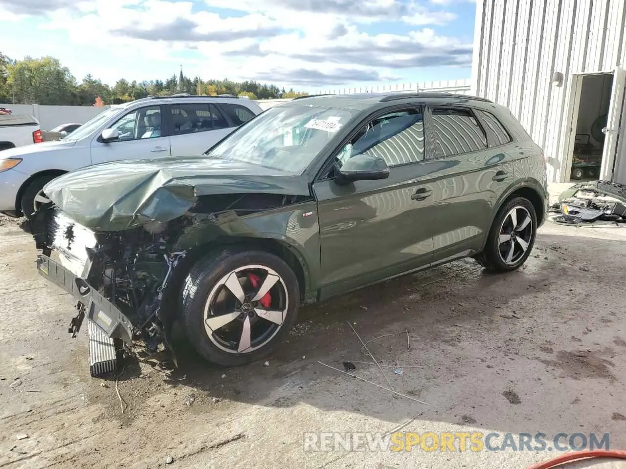 1 Photograph of a damaged car WA1EAAFY3R2001094 AUDI Q5 2024