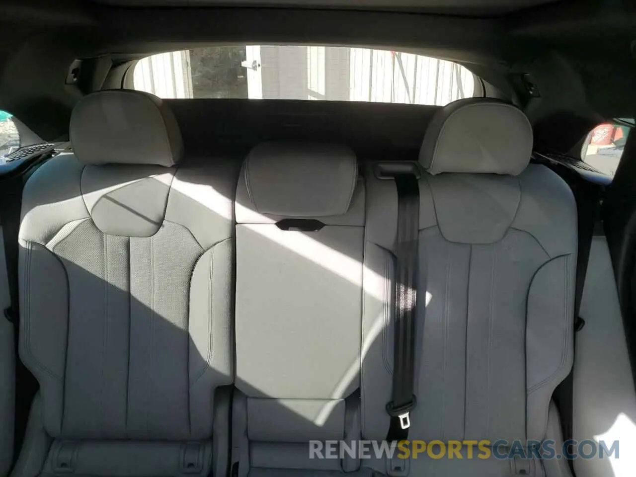 10 Photograph of a damaged car WA1EAAFY3R2001094 AUDI Q5 2024