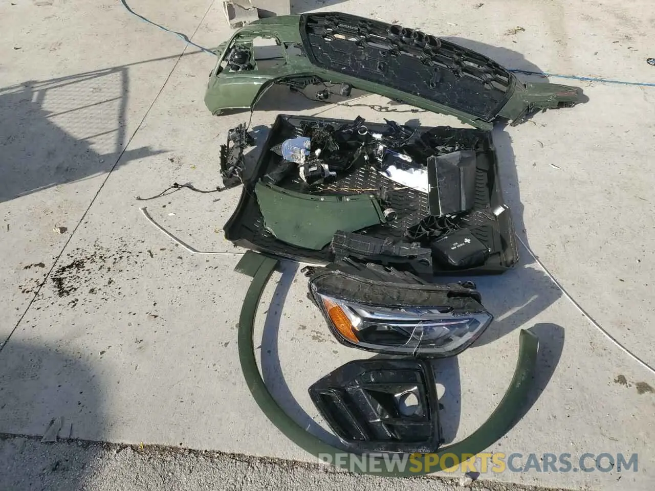 13 Photograph of a damaged car WA1EAAFY3R2001094 AUDI Q5 2024