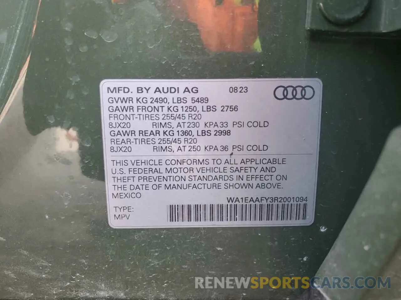 14 Photograph of a damaged car WA1EAAFY3R2001094 AUDI Q5 2024
