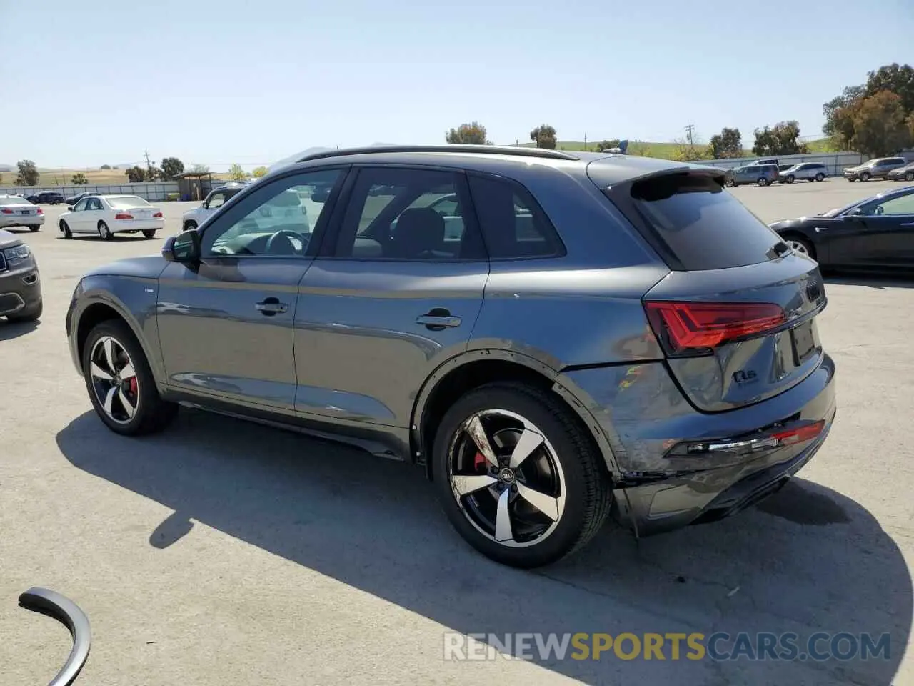 2 Photograph of a damaged car WA1EAAFY3R2004982 AUDI Q5 2024