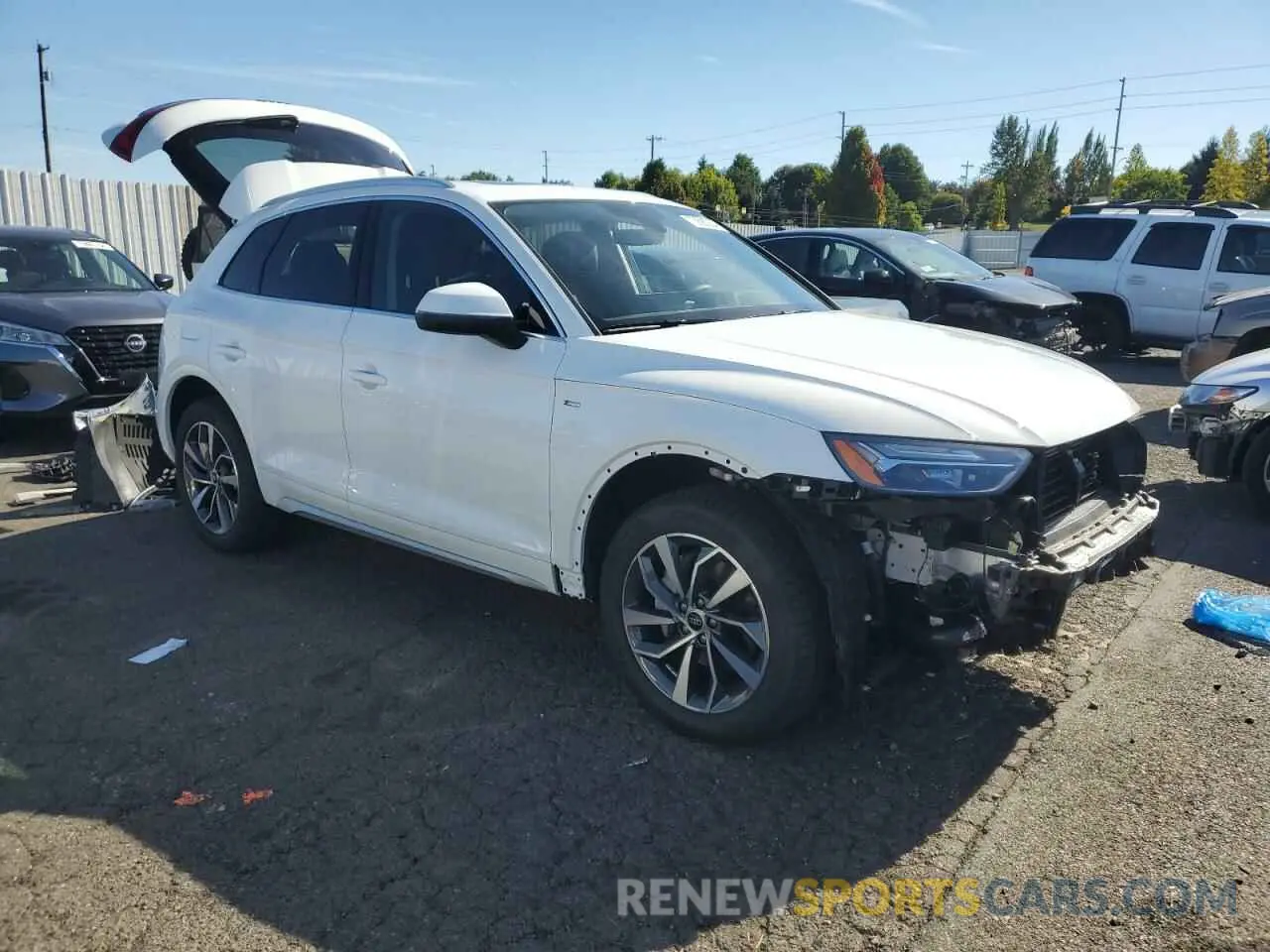 4 Photograph of a damaged car WA1EAAFY3R2072117 AUDI Q5 2024