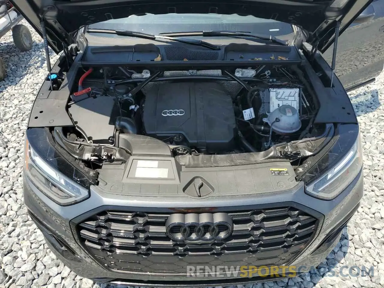13 Photograph of a damaged car WA1EAAFY4R2015571 AUDI Q5 2024