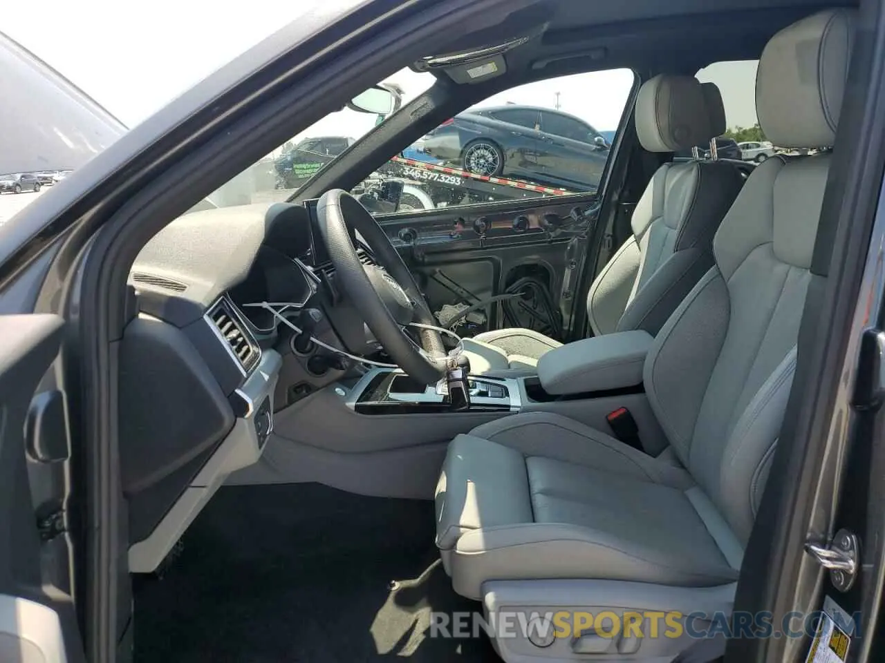 7 Photograph of a damaged car WA1EAAFY4R2015571 AUDI Q5 2024