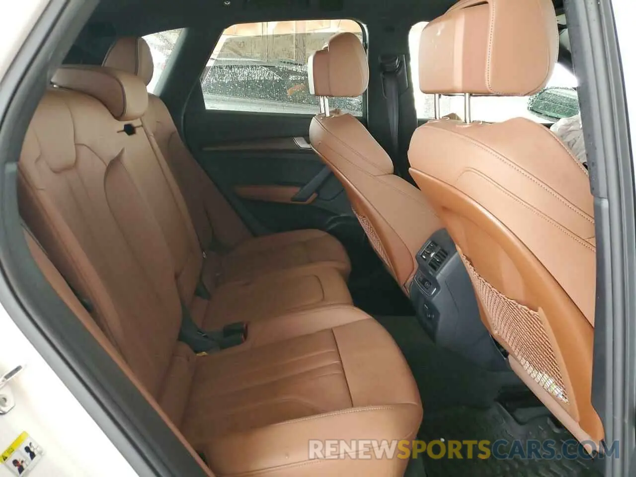11 Photograph of a damaged car WA1EAAFY4R2023038 AUDI Q5 2024
